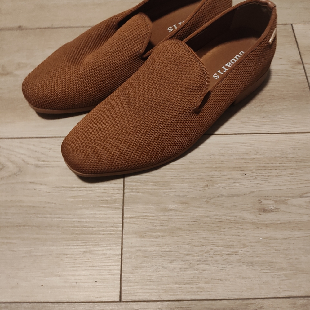 NWOT Stylish Tan Loafers for Men by Uubaris